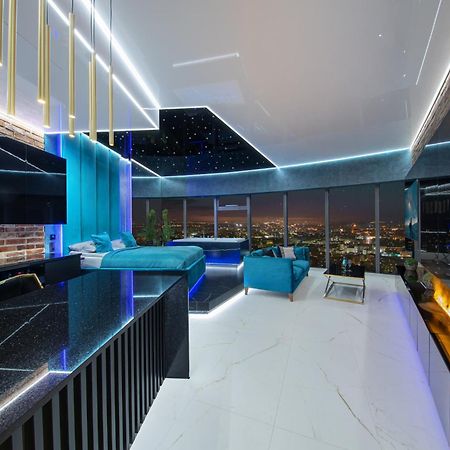 Apartamenty Sky Tower Z Jakuzzi Przy Oknie Вроцлав Екстериор снимка