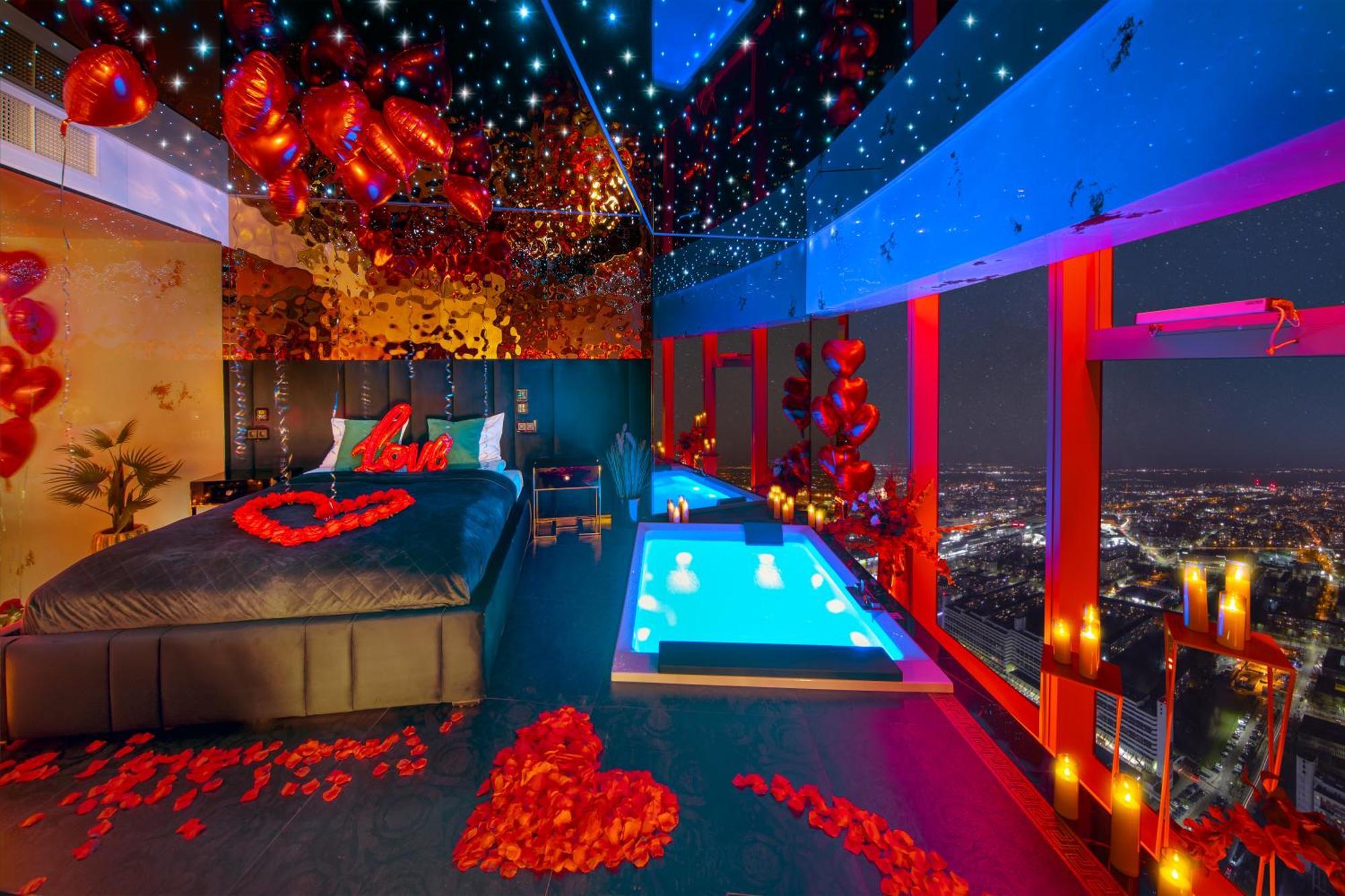 Apartamenty Sky Tower Z Jakuzzi Przy Oknie Вроцлав Екстериор снимка