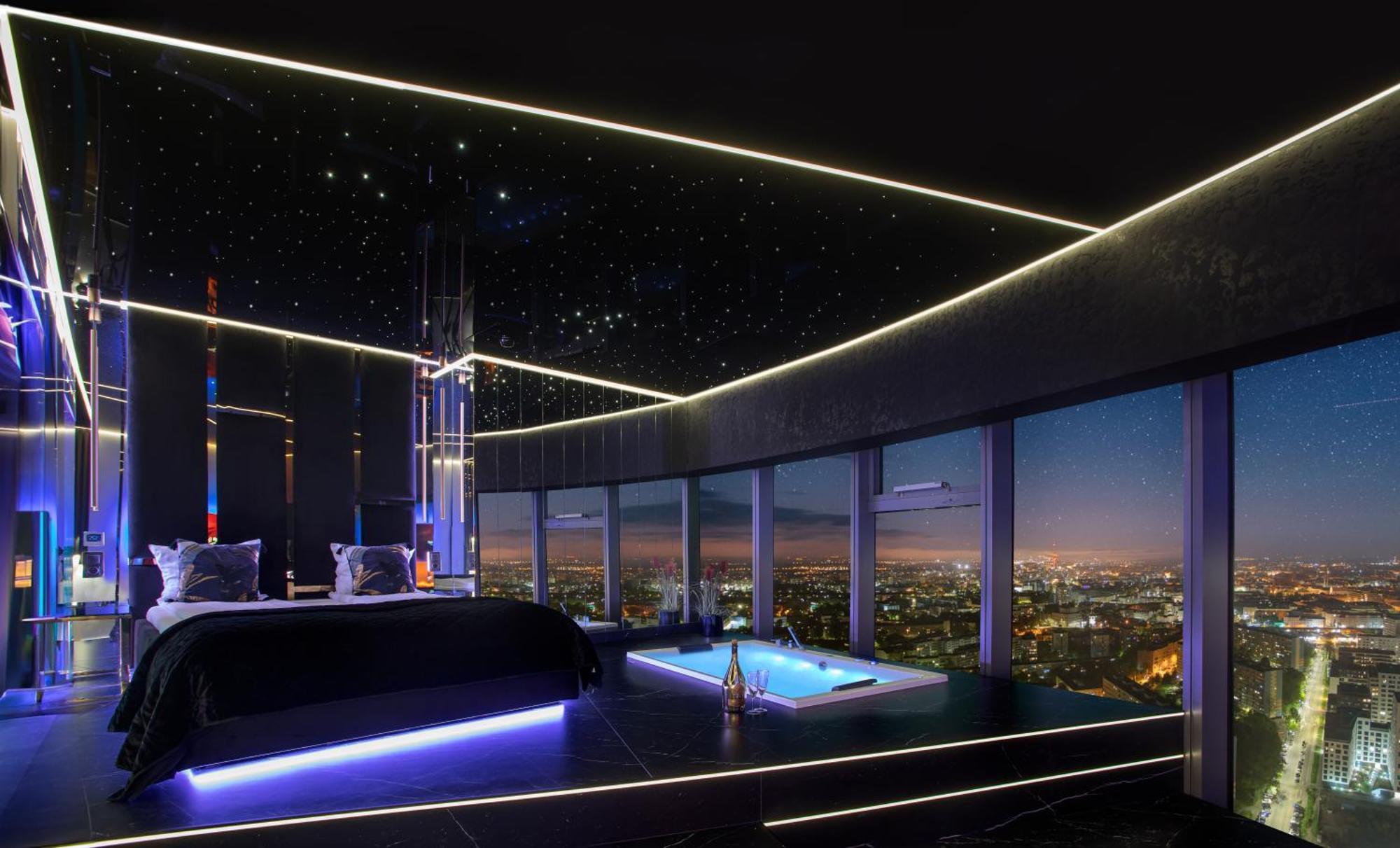 Apartamenty Sky Tower Z Jakuzzi Przy Oknie Вроцлав Екстериор снимка